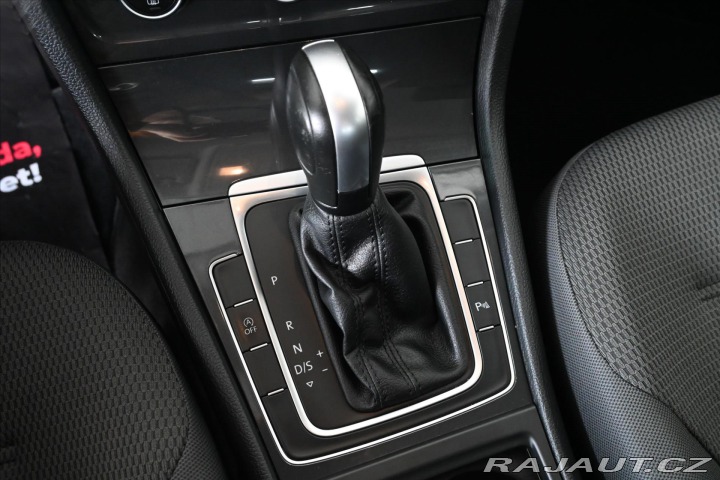 Volkswagen Golf 2,0 TDI 110 kW*DSG*COMFOR 2020