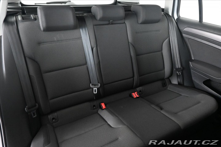Volkswagen Golf 2,0 TDI 110 kW*DSG*COMFOR 2020