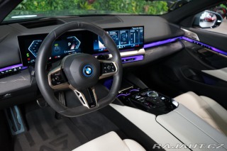 BMW 5 550e xDrive B&W Pano 2024