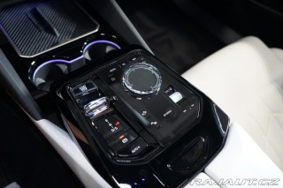 BMW 5 550e xDrive B&W Pano 2024