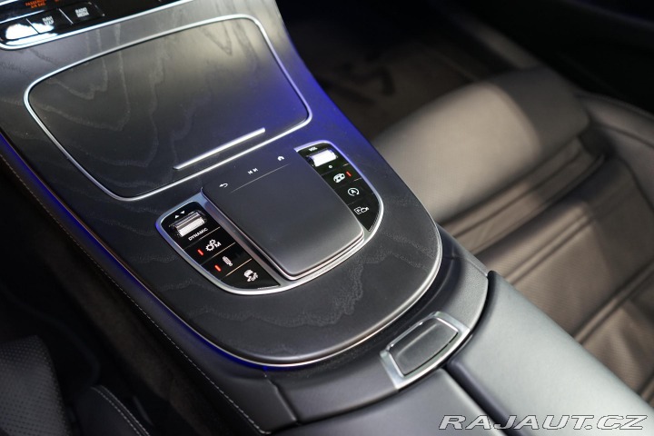 Mercedes-Benz E E53 AMG 4Matic+ Burm Masá 2022