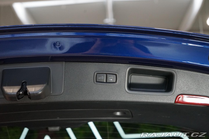 Porsche Macan S PDK PDLS+ BOSE Tažné Ch 2024