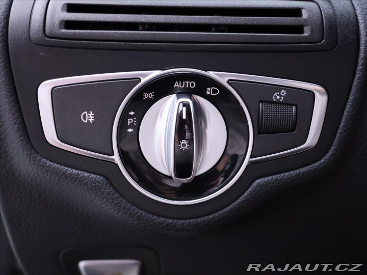 Mercedes-Benz C 2,1 220d 125KW Aut. LED D 2015