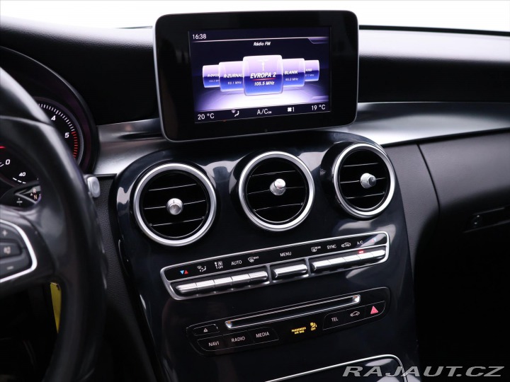 Mercedes-Benz C 2,1 220d 125KW Aut. LED D 2015