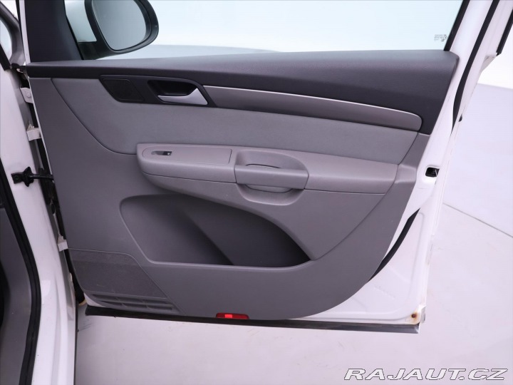 Seat Alhambra 2,0 TDI DSG Reference 7- 2011