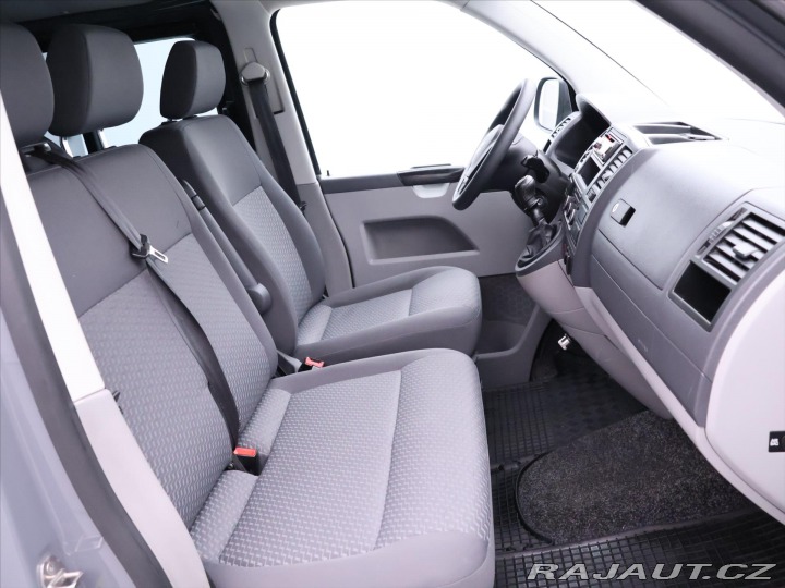 Volkswagen Transporter 2,0 TDI 103KW 9-míst Klim 2011