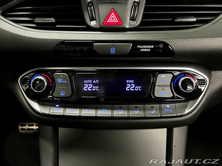 Hyundai i30 1,6 CRDi DCT STYLE, NAVIG 2019
