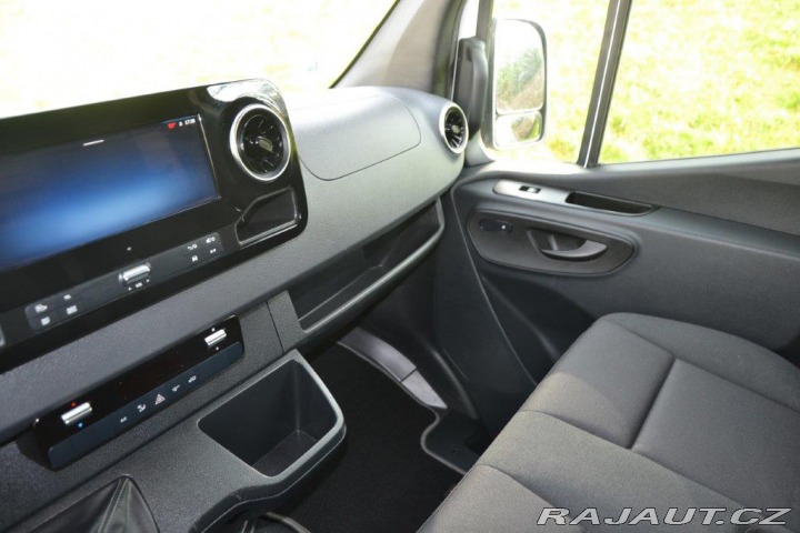 Mercedes-Benz Sprinter 317 CDi XL výbava TOP 2024