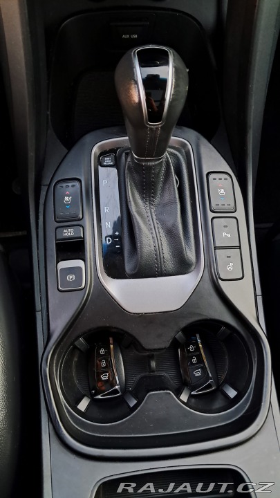 Hyundai Santa Fe SUV 2015