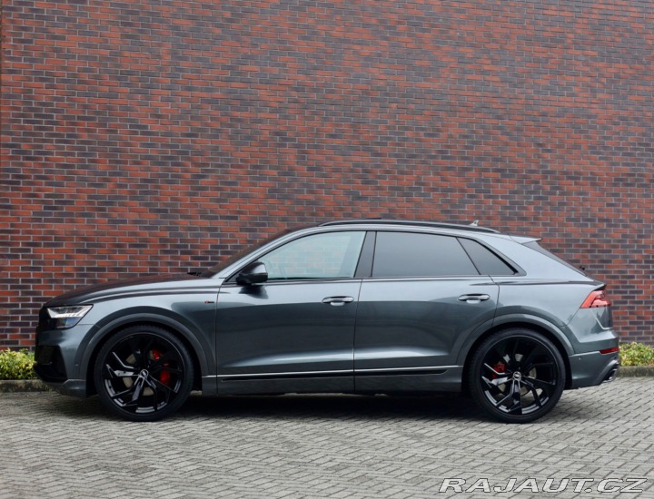 Audi Q8 55 TFSI 3.0 V6 quattro S 2021