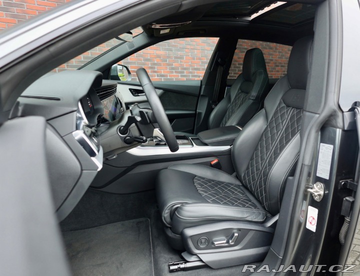 Audi Q8 55 TFSI 3.0 V6 quattro S 2021