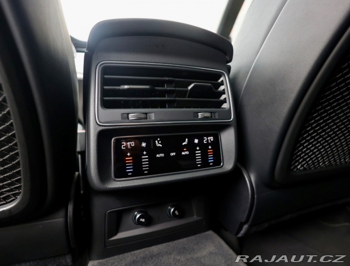 Audi Q8 55 TFSI 3.0 V6 quattro S 2021