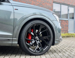 Audi Q8 55 TFSI 3.0 V6 quattro S 2021
