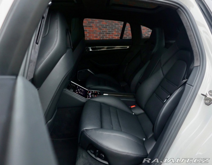 Porsche Panamera Sport Turismo Turbo S 4. 2022