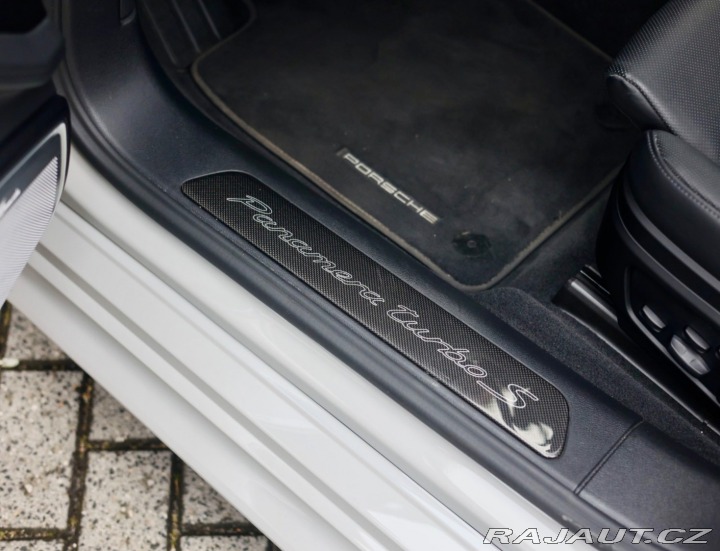 Porsche Panamera Sport Turismo Turbo S 4. 2022
