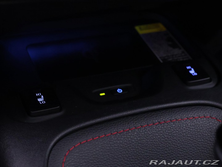 Toyota Corolla 2,0 Hybrid e-CVT Executiv 2020