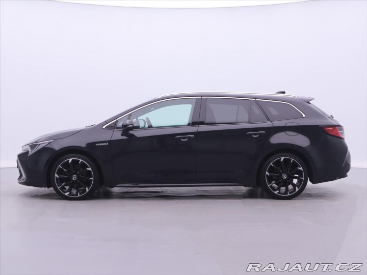 Toyota Corolla 2,0 Hybrid e-CVT Executiv 2020