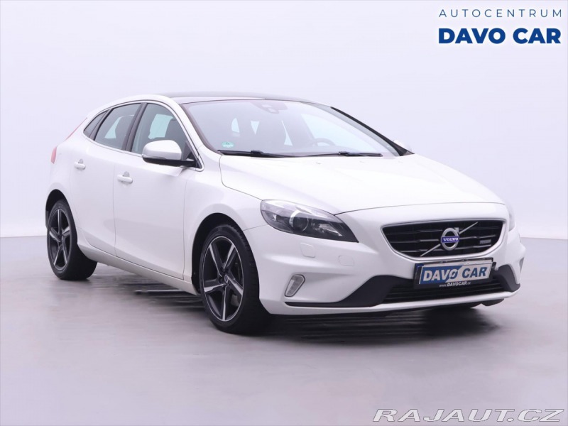 Volvo V40 2,0 D4 140kW CZ R design