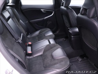 Volvo V40 2,0 D4 140kW CZ R design 2015