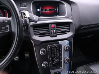 Volvo V40 2,0 D4 140kW CZ R design 2015