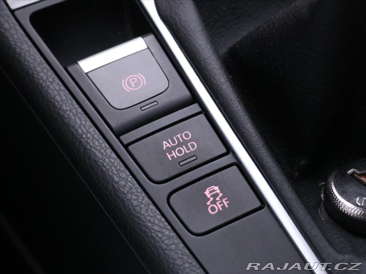 Volkswagen Passat 2,0 TDI 103kW Comfort CZ 2012
