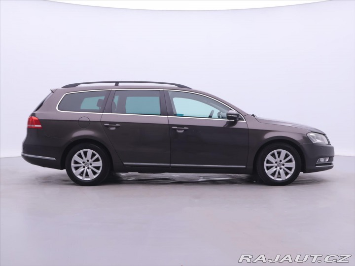 Volkswagen Passat 2,0 TDI 103kW Comfort CZ 2012