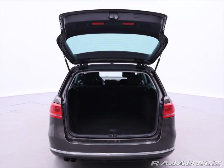 Volkswagen Passat 2,0 TDI 103kW Comfort CZ 2012