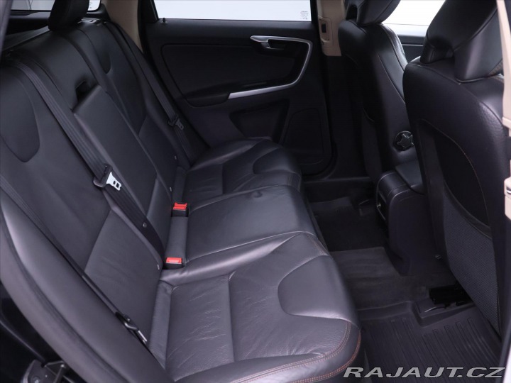 Volvo XC60 2,4 D5 151kW AWD CZ Summu 2009