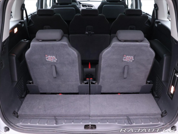 Peugeot 5008 1,6 16V Premium 7Míst Pan 2011