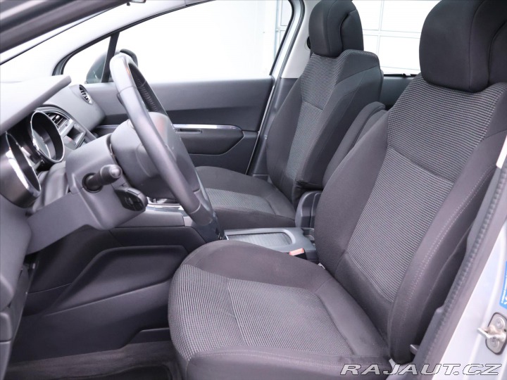 Peugeot 5008 1,6 16V Premium 7Míst Pan 2011