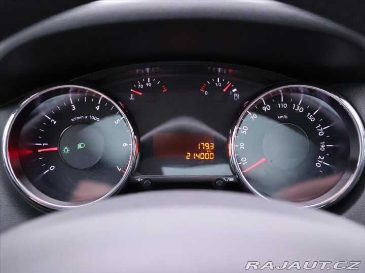 Peugeot 5008 1,6 16V Premium 7Míst Pan 2011