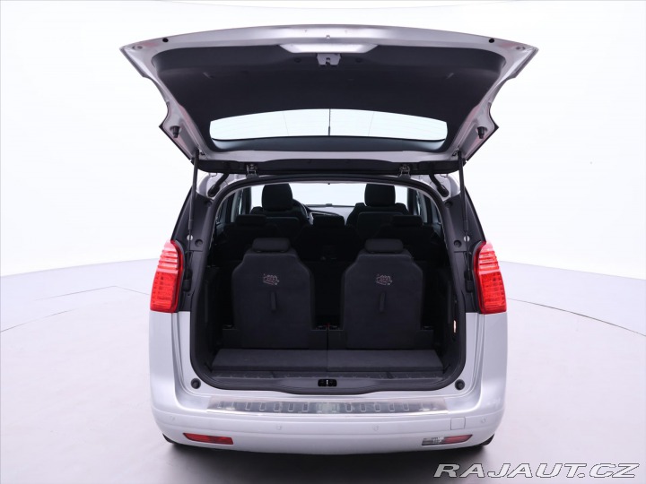 Peugeot 5008 1,6 16V Premium 7Míst Pan 2011