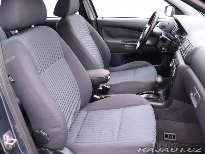 Škoda Octavia 1,9 TDI 66kW Automat Eleg 2004