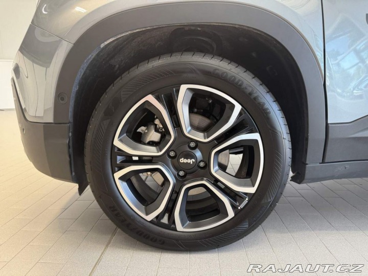 Jeep Avenger Summit 1.2 Turbo e-Hybrid 2024