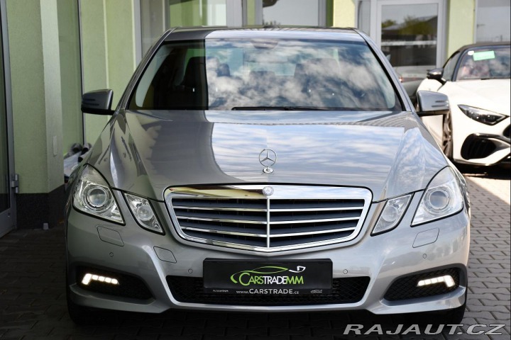 Mercedes-Benz E 220CDI AVANTGARDE A/T 2xK 2009