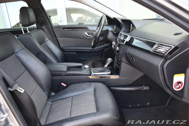 Mercedes-Benz E 220CDI AVANTGARDE A/T 2xK 2009