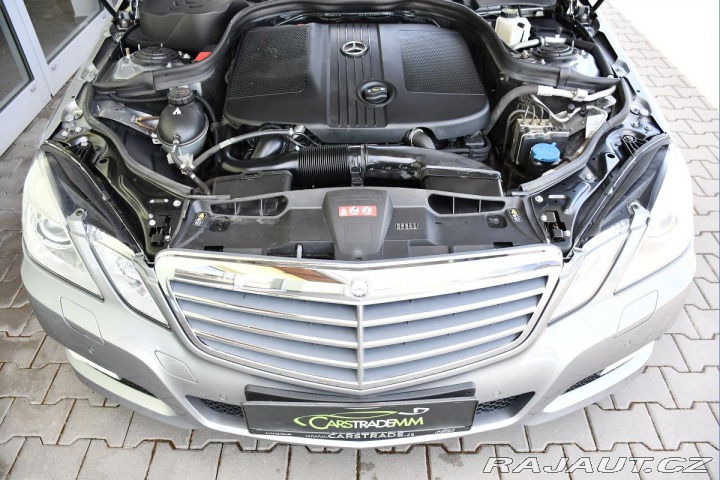 Mercedes-Benz E 220CDI AVANTGARDE A/T 2xK 2009