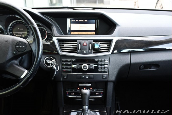 Mercedes-Benz E 220CDI AVANTGARDE A/T 2xK 2009