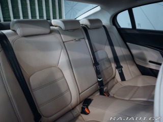 Jaguar XE 2.0D Performance, Automat 2015