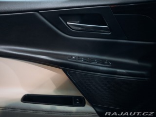 Jaguar XE 2.0D Performance, Automat 2015