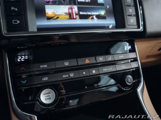 Jaguar XE 2.0D Performance, Automat 2015