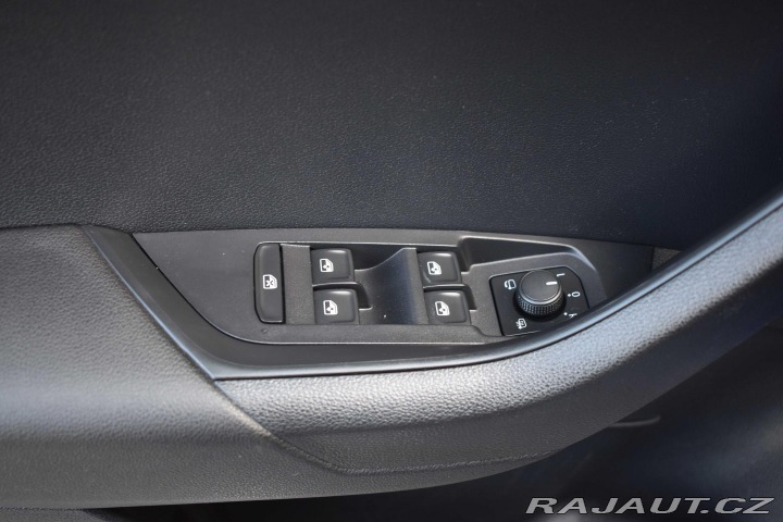 Škoda Karoq 2.0 TDI DSG*CARPLAY*PDC* 2021