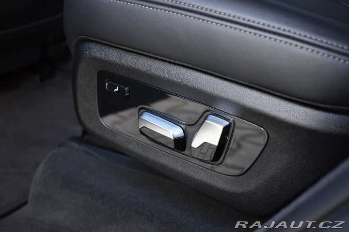 BMW X7 ///M50i TAŽNÉ*7.MÍST*LASE 2019