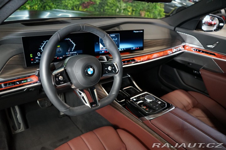 BMW 7 740d xDrive B&W Pano 2024