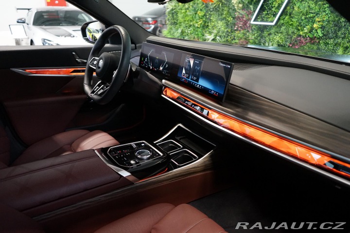 BMW 7 740d xDrive B&W Pano 2024