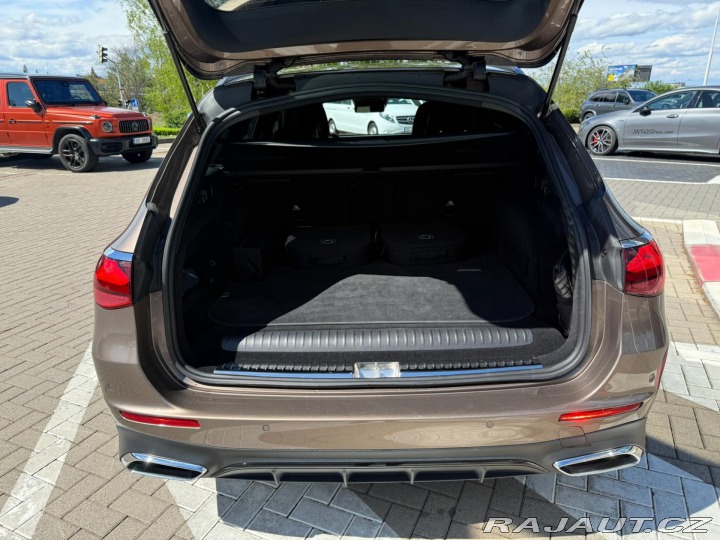Mercedes-Benz E E 300 DE 4MATIC kombi REZ 2024