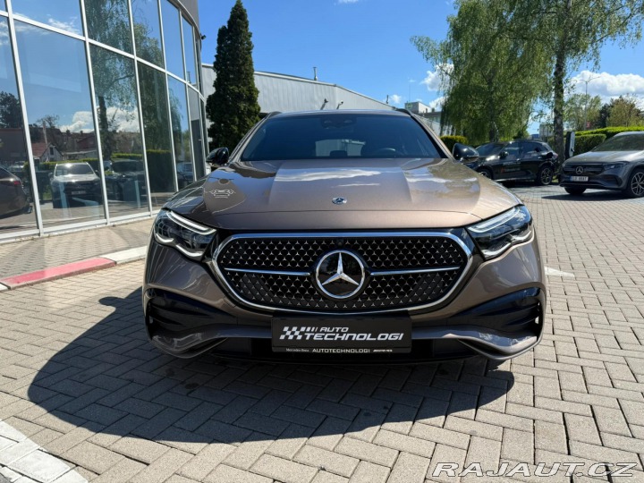 Mercedes-Benz E E 300 DE 4MATIC kombi REZ 2024