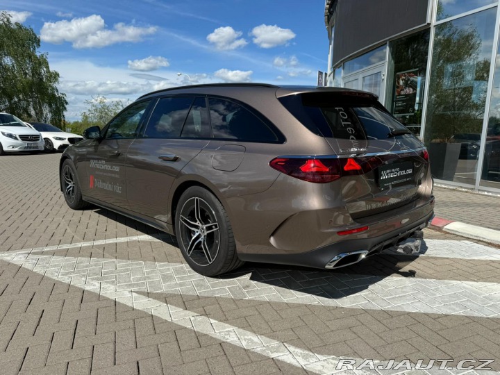 Mercedes-Benz E E 300 DE 4MATIC kombi REZ 2024