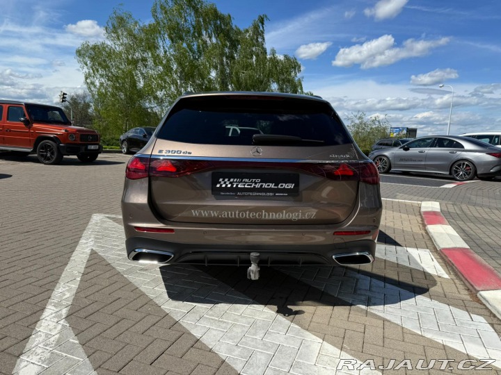 Mercedes-Benz E E 300 DE 4MATIC kombi REZ 2024