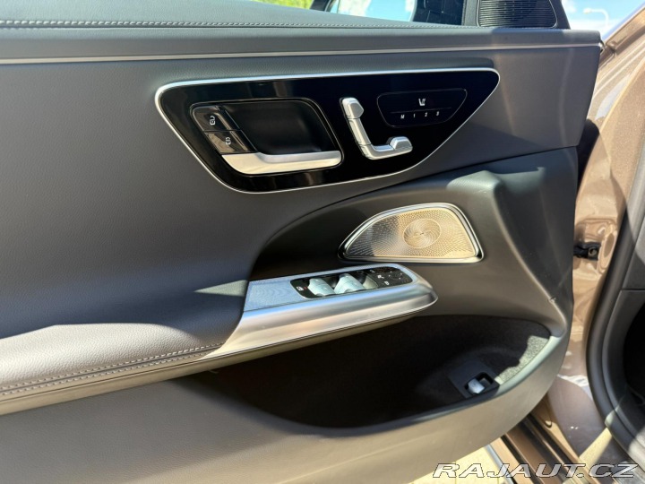 Mercedes-Benz E E 300 DE 4MATIC kombi REZ 2024